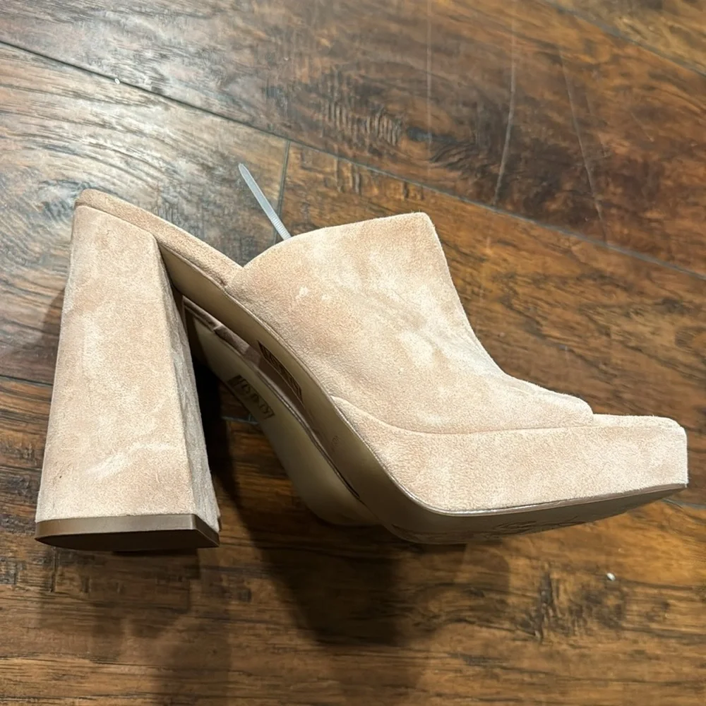 NEW! Free People Pearl Sand Margo Platform Sandal -  Size 39EU/9US ✈️